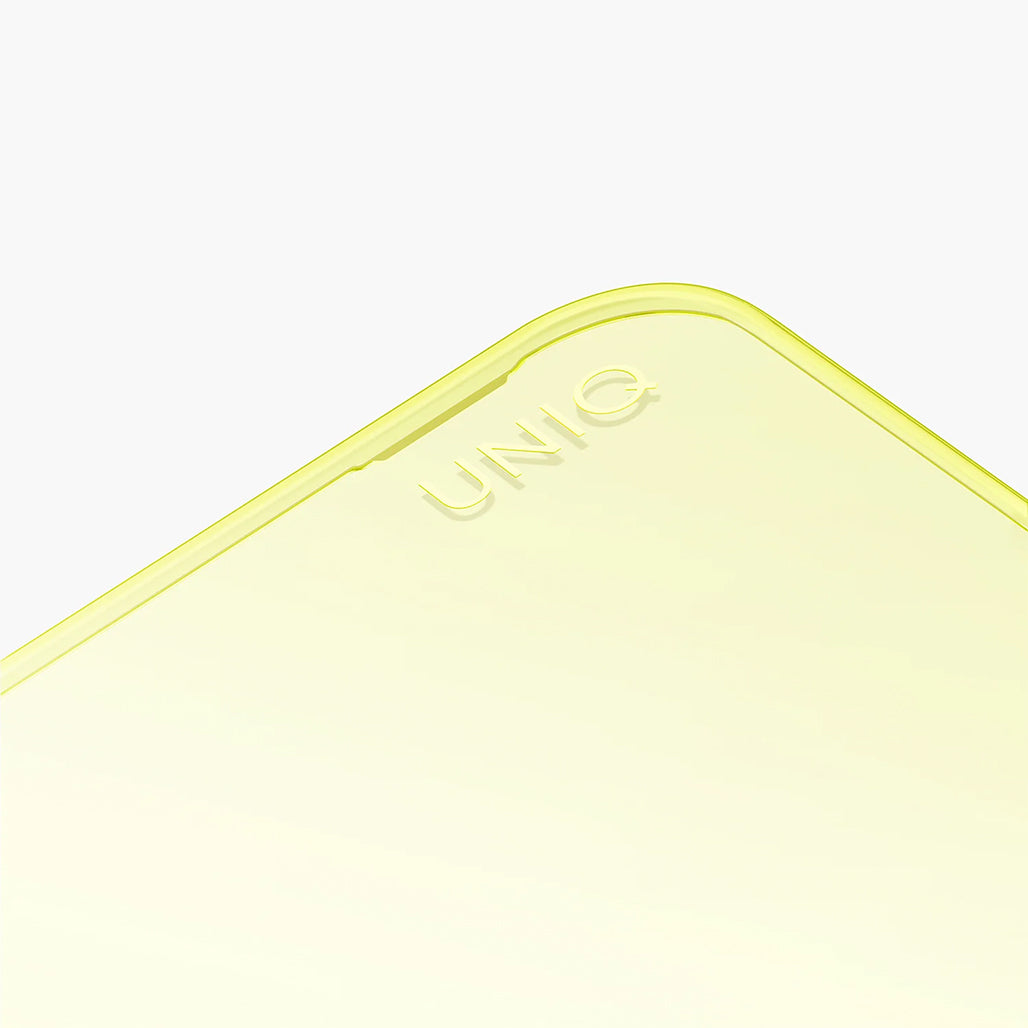 A Photo Of UNIQ Vero MacBook Neo Case - 13