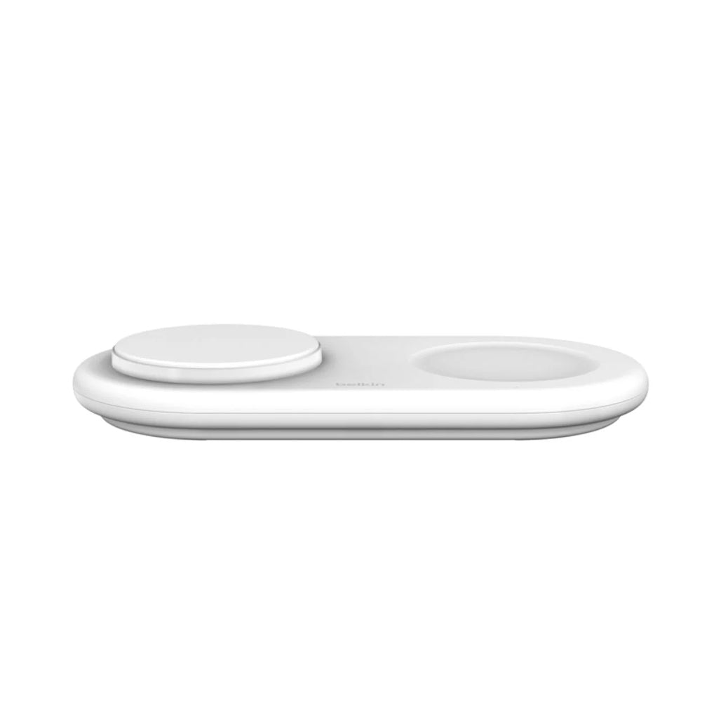 A Photo Of Belkin BoostCharge 3-in-1 Wireless Charging Pad
