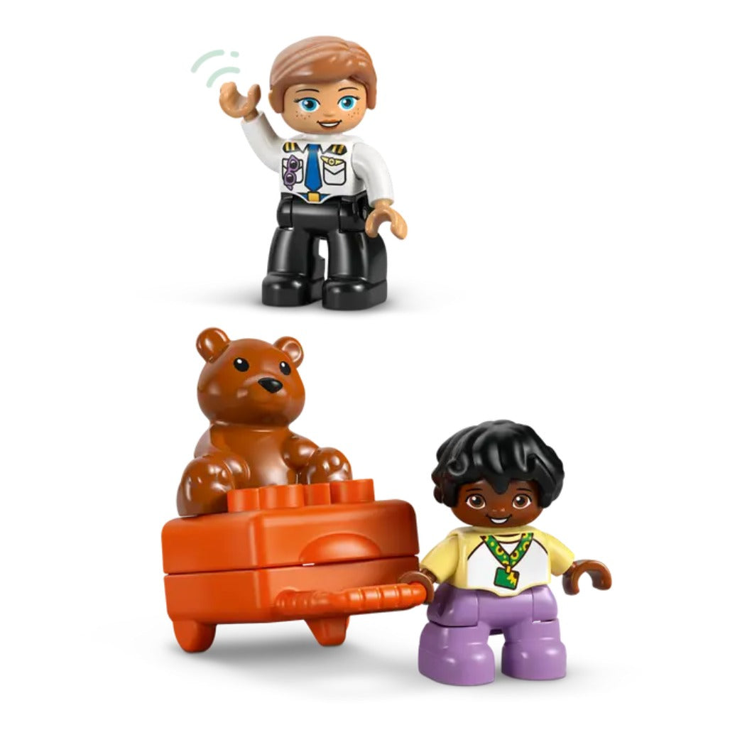 A Photo Of LEGO Duplo First Time at the Airport 23 Pieces - 10443