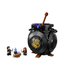 LEGO Harry Potter Cauldron: Secret Potions Classroom 652 Pieces - 76464