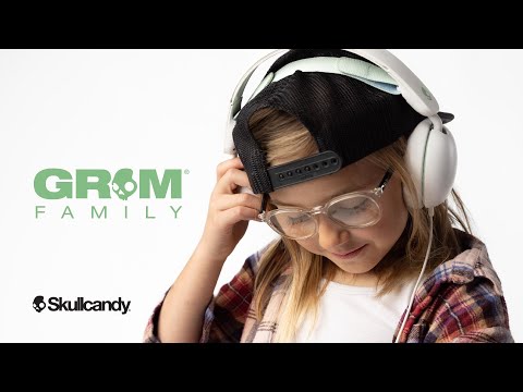 A Video Of Skullcandy Grom Wireless Kids Headphones - S6KBW-R740