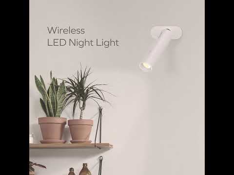 A Video Of Momax SnapLux Portable LED Lamp QL12