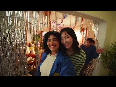 A Video Of Fujifilm Instax Mini 13 Instant Camera