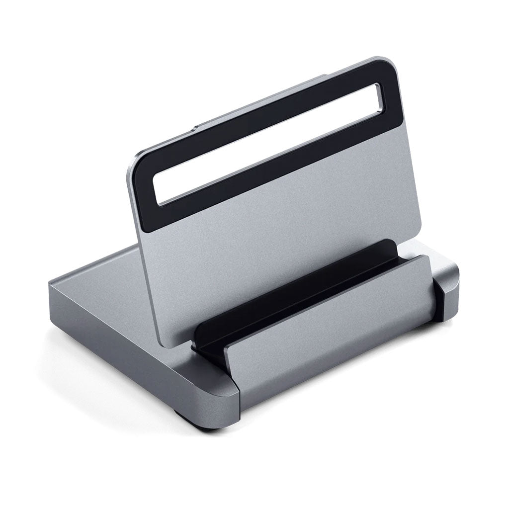 A Photo Of Satechi Aluminum Stand & Hub for iPad Pro - 4K HDMI, USB-C PD Charging, and More