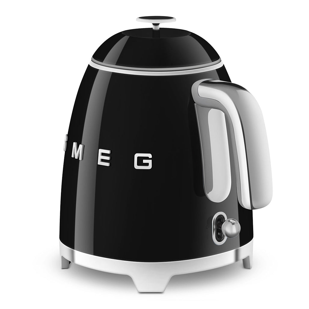 A Photo Of Smeg 50's Style Mini Electric Kettle