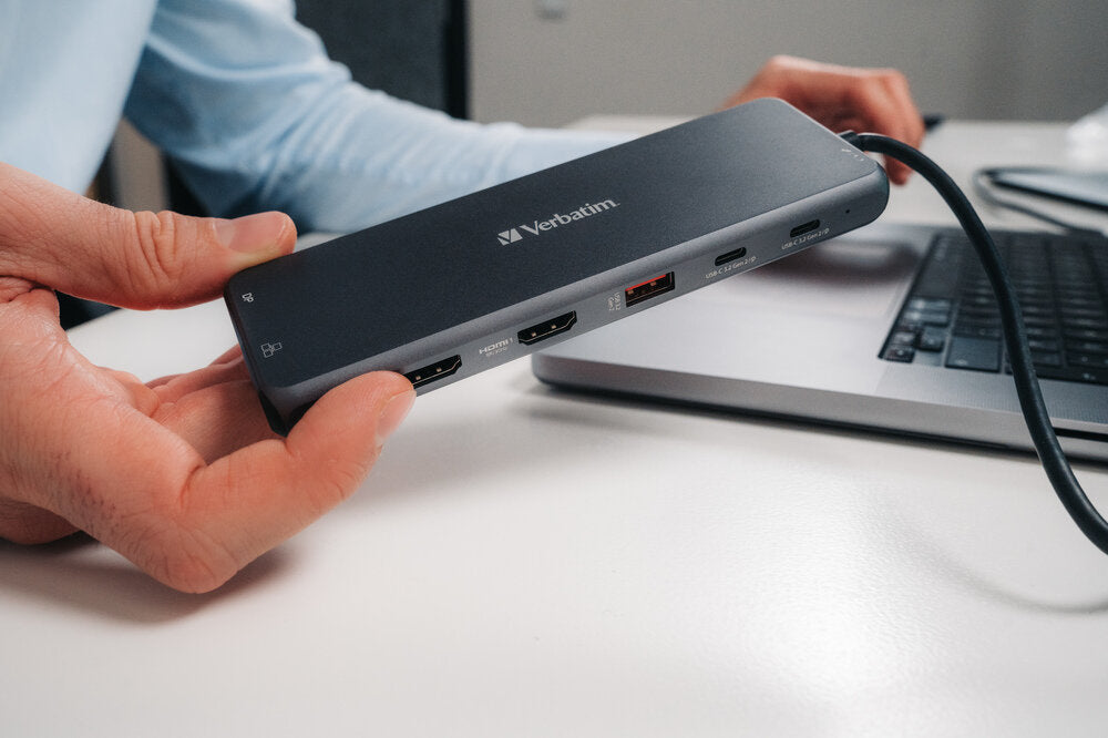 A Photo Of Verbatim USB-C Pro 13-Port Multiport Hub